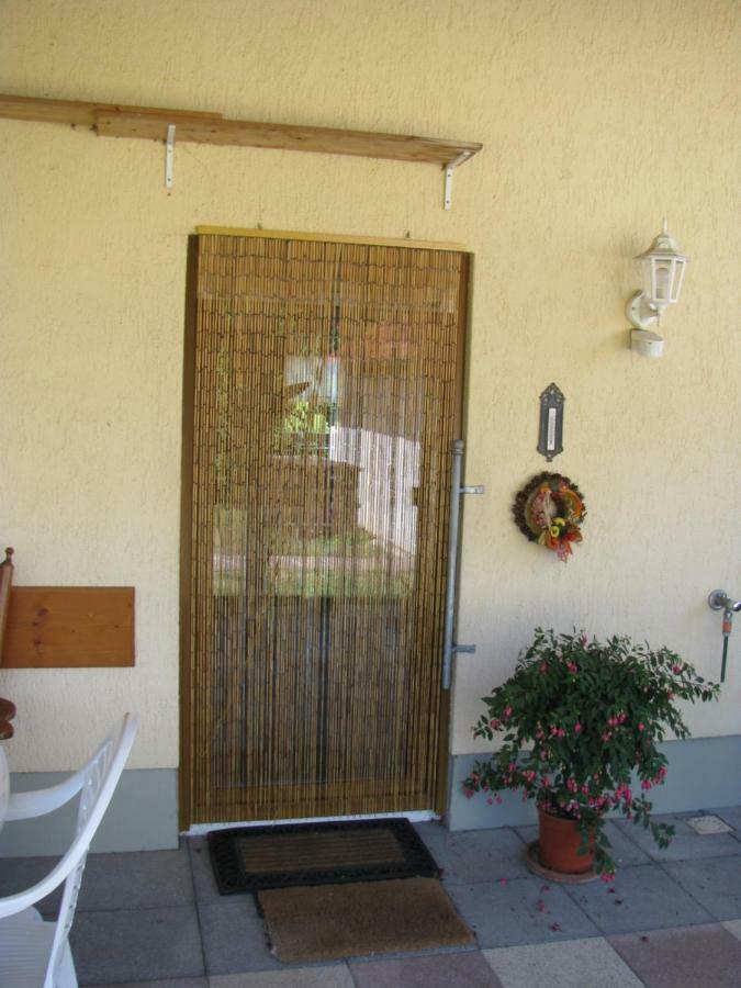 Ferienwohnung Herbsleben Экстерьер фото