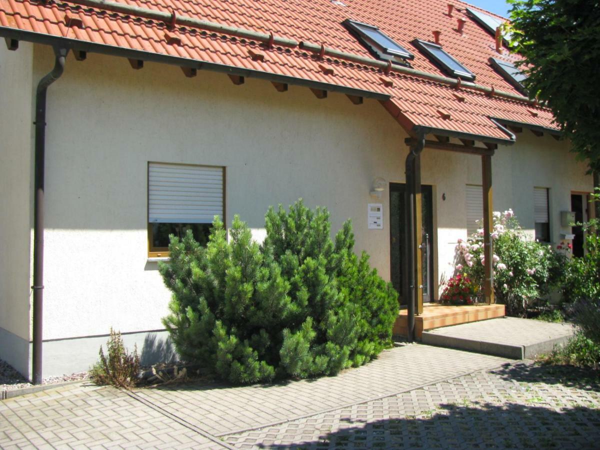 Ferienwohnung Herbsleben Экстерьер фото